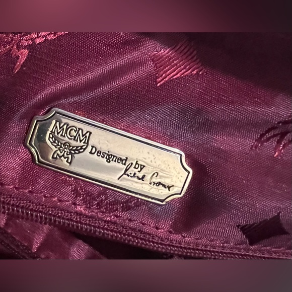 MCM Executive/Work Bag - Burgundy Leather Material - RARE VINTAGE - Picture 11 of 13